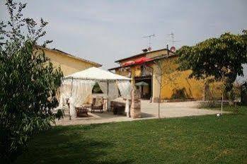 La Cascina Di Alice Bed & Breakfast Castiglione Delle Stiviere Exterior photo