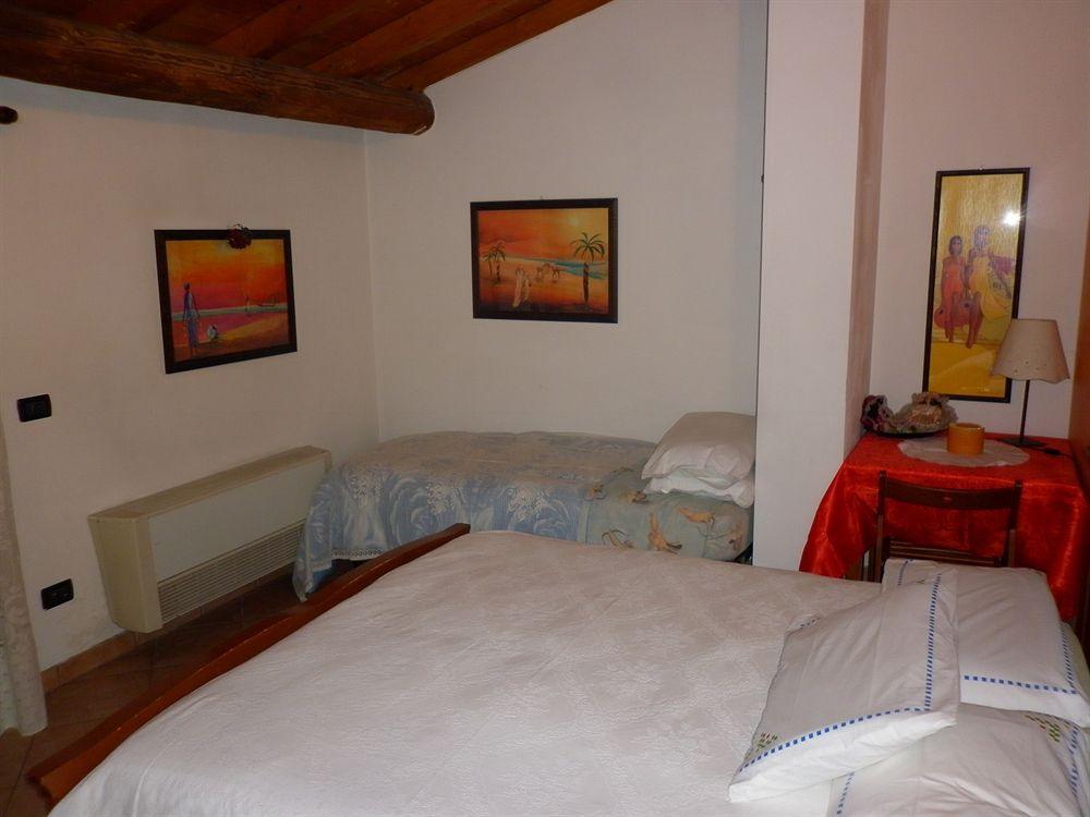 La Cascina Di Alice Bed & Breakfast Castiglione Delle Stiviere Exterior photo